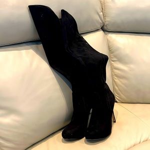 Women’s Guess Boots